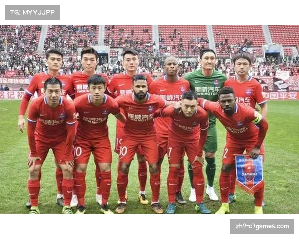 重庆力帆足球俱乐部的辉煌历史与现状发展全景解析 重庆力帆足球俱乐部的辉煌历史与现状发展全景解析